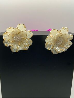 Ivory Floral Resin Statement Earrings with Gold Trim